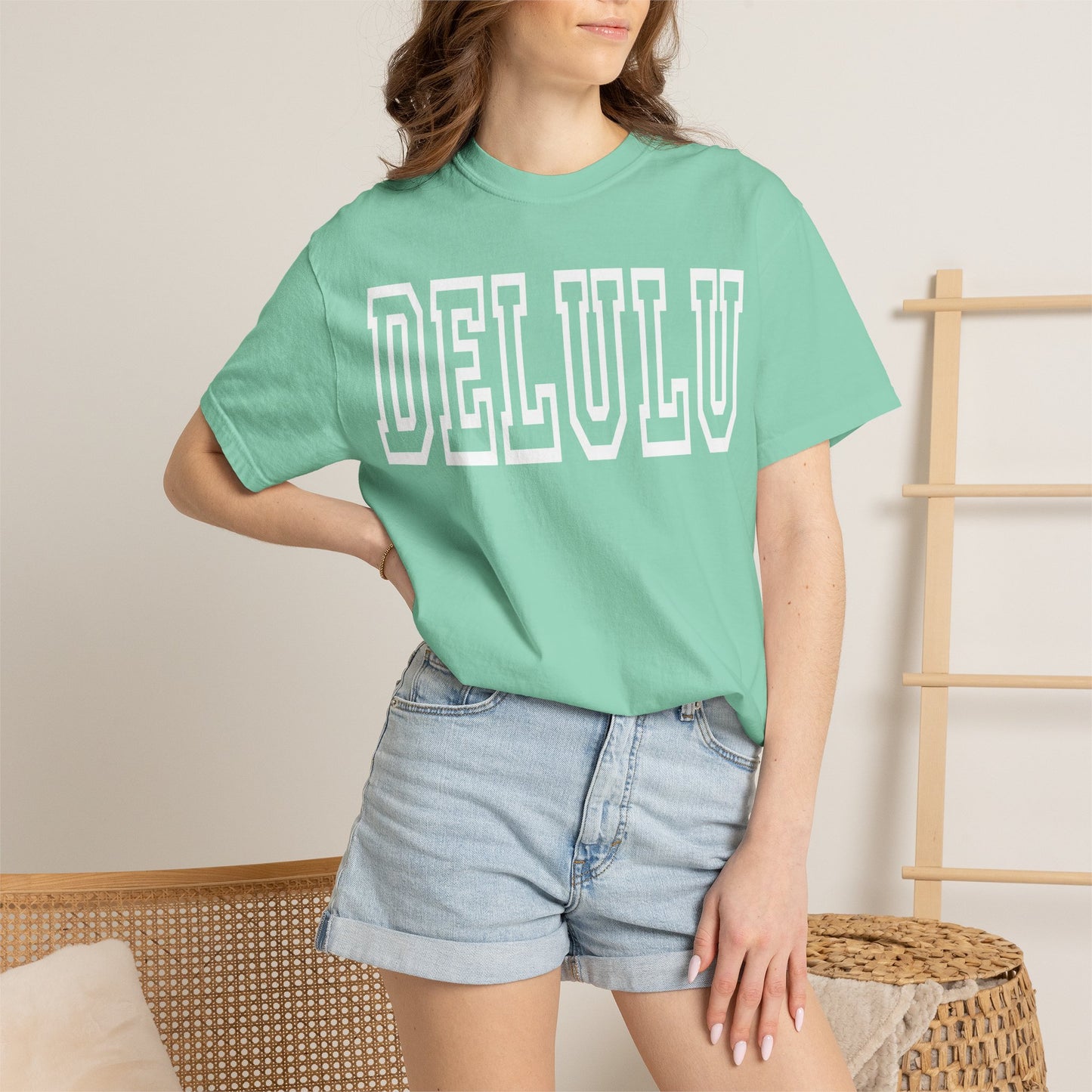 DELULU collegiate text T-Shirt | Womens T-shirt | Mens T-Shirt | Unisex Shirt | Gift